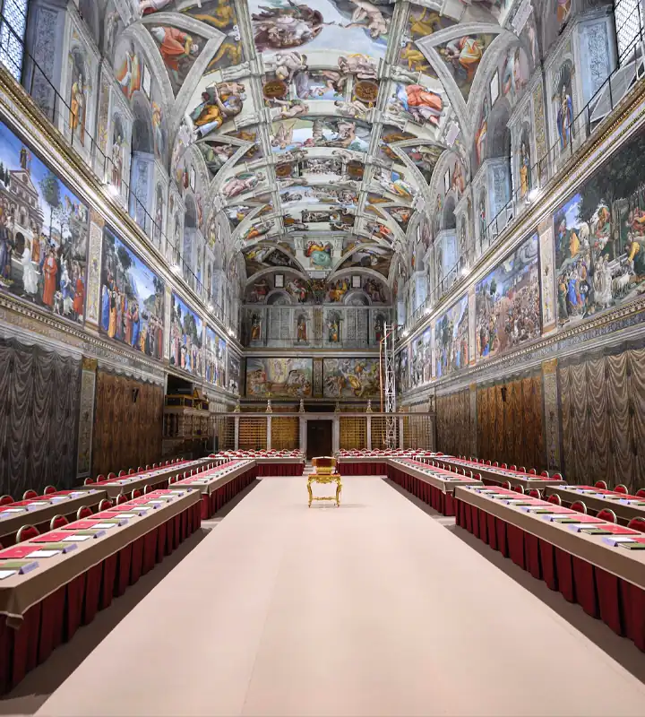 La Capilla Sixtina es el lugar en el Vaticano donde se lleva a cabo la elección del nuevo Papa en el Cónclave
