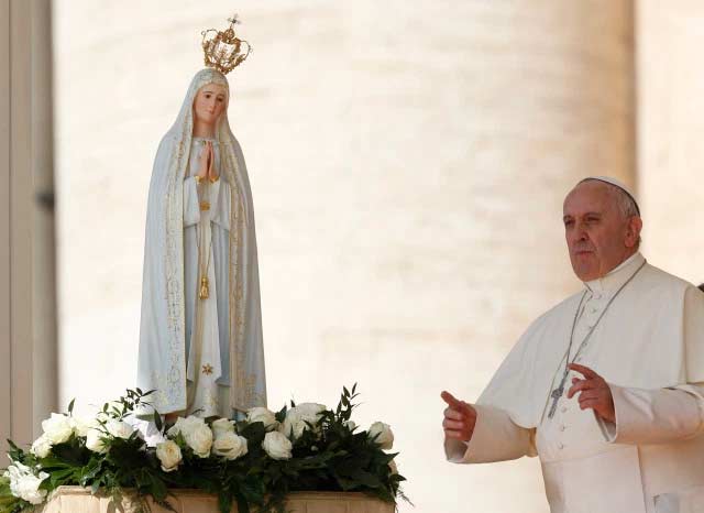 Papa Fracnisc y la Virgen de Fátima