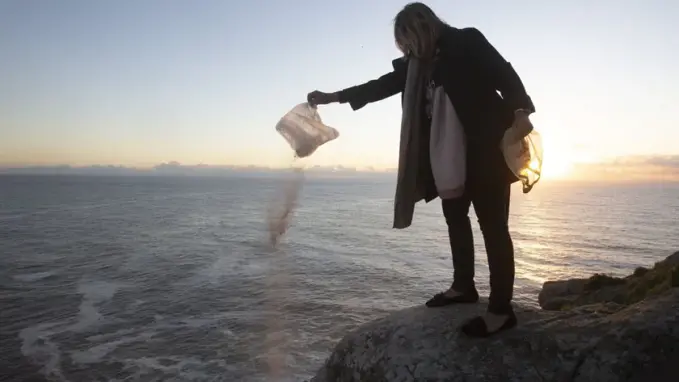 cenizas de difuntos no deben arrojarse al mar esparcirse