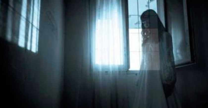 mujer fantasma casa existen los fantasmas demonios