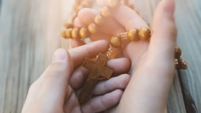 novena rosario de  dias pidiendo proteccion arma poderosa