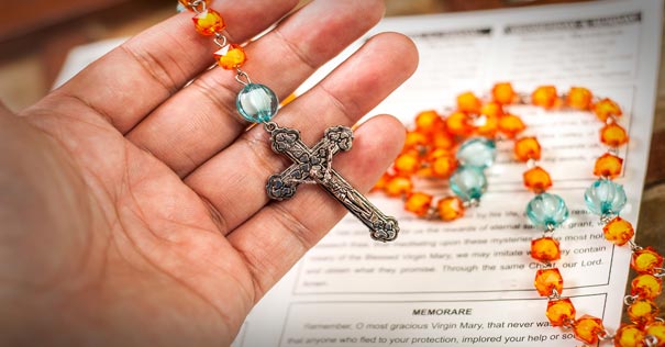 poderosa historia terror poder santo rosario