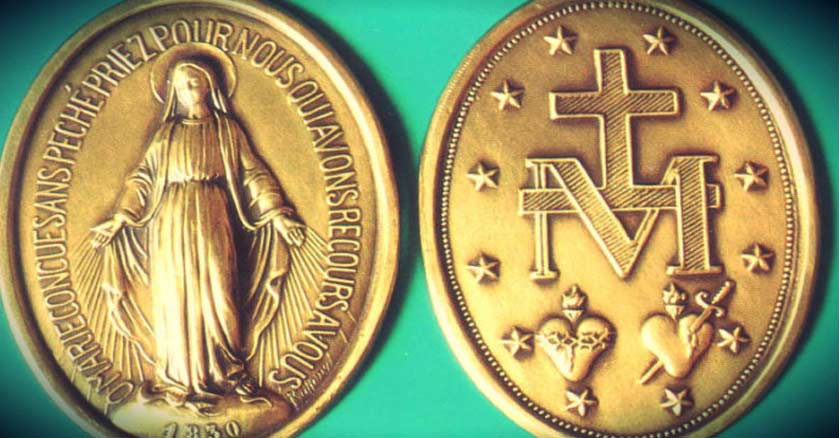 virgen de la medalla milagrosa frontal y reverso fondo verde medalla milagrosa dorada