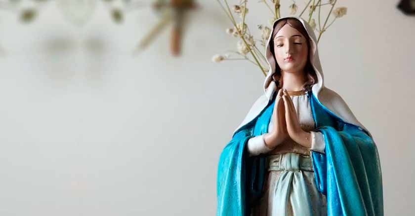 virgen maria estatua razones para honrar a la virgen maria