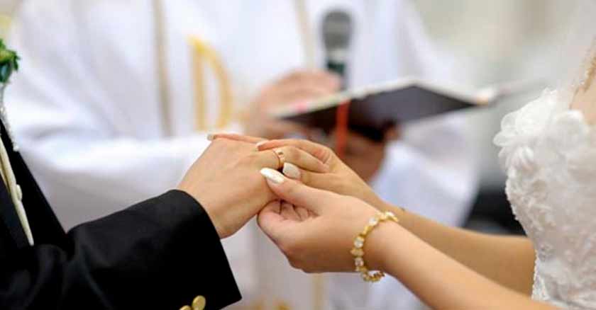 boda manos novios iglesia catolica ayudo sanar salvar mi matrimonio