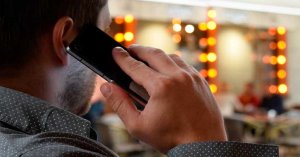4 signos de que tú o tu pareja han caído en un engaño virtual