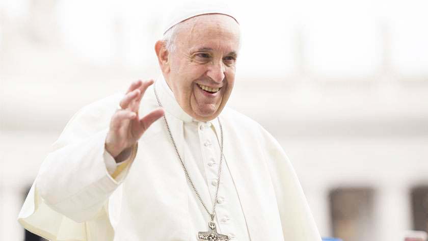 papa francisco devocion santos no es magia supersticion