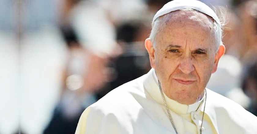 papa francisco mirando hacia el frente oracion amor perdon nos liberan del rencor