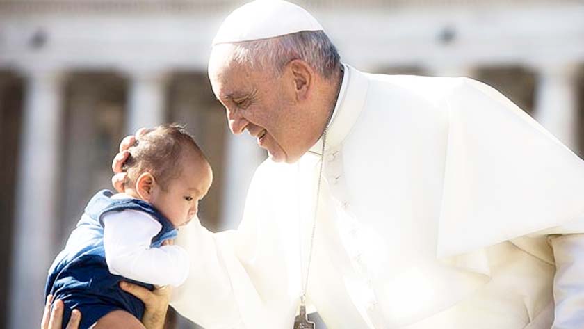 papa francisco oracion en familia como los padres ensenar rezar a los hijos