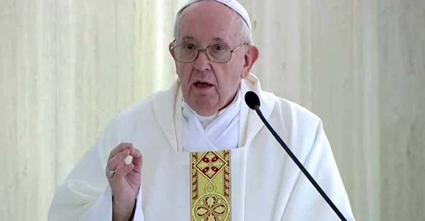 papa francisco reza coronavirus sacerdotes argentina covid
