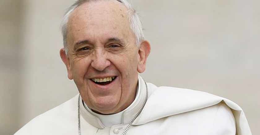 papa francisco sonrisa buscador del reino de los cielos