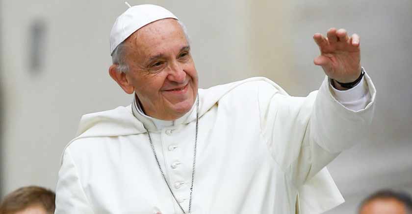 papa francisco toca corazones mentes en redes sociales
