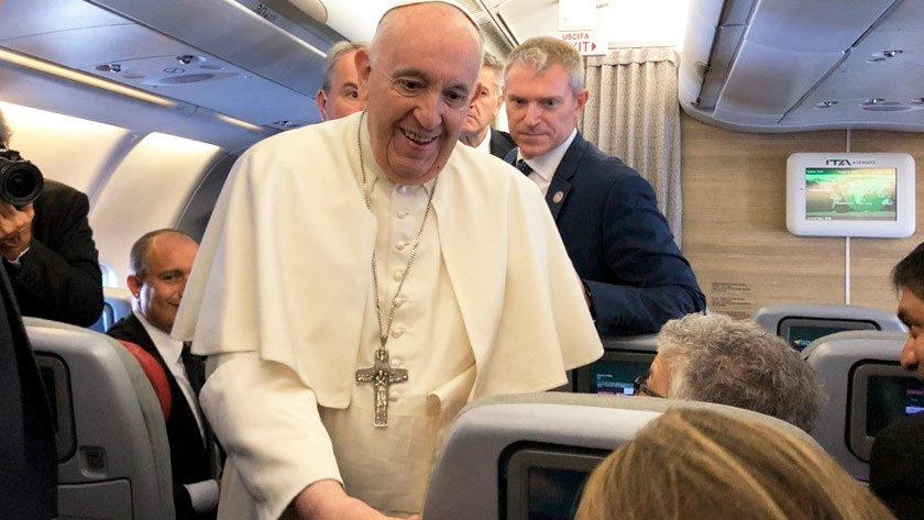 papa francisco vuelo canada dia de los abuelos