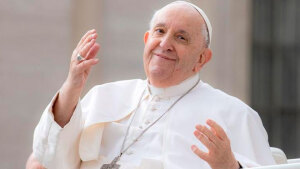 Papa Francisco mejora y Podrá presidir Celebraciones de Semana Santa