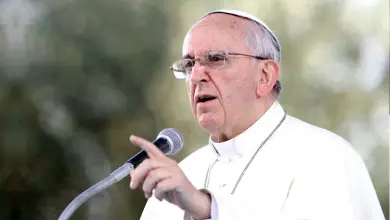 Papa Francisco: ¡No sigan supuestos videntes ni a los que leen las cartas!