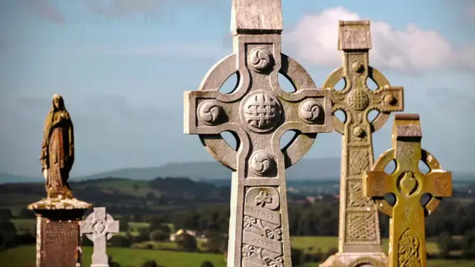 oracion por los fieles difuntos cruz lapida cementerio orar por los muertos