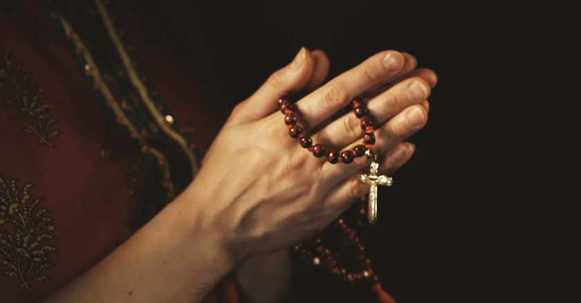 rezar el rosario es una escuela de oracion recuperar tesoro