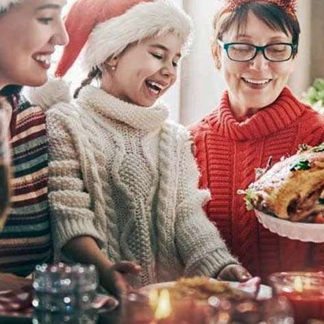 Oración familiar para la Cena de Navidad o Cena de Nochebuena Oración familiar para la Cena de Navidad o Cena de Nochebuena