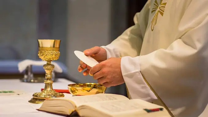 como logre que los catolicos abandonaran la iglesia catolica se hicieran protestantes